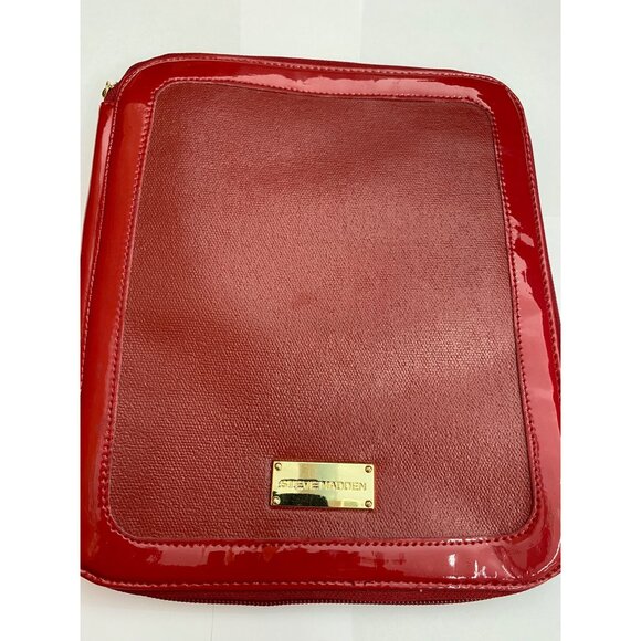 Steve Madden Red Faux Leather Glossy Zippered Tablet Case With Gold Logo Plate - Picture 1 of 14